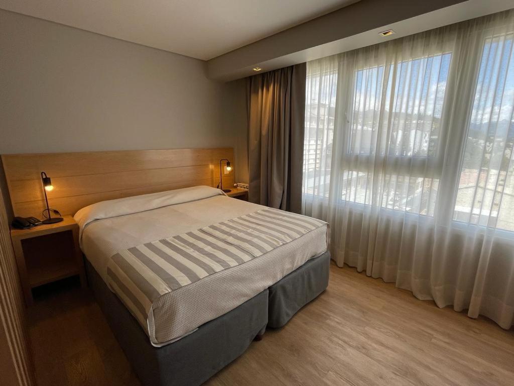 Hotel Ayres Del Nahuel San Carlos de Bariloche Eksteriør billede